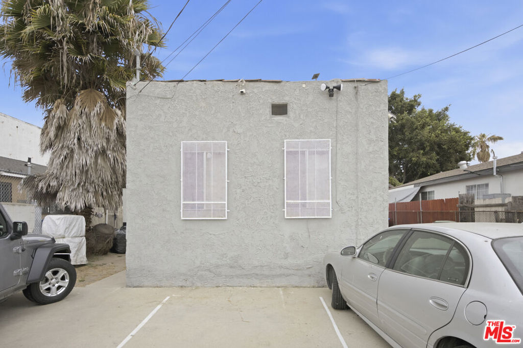 main property photo 7