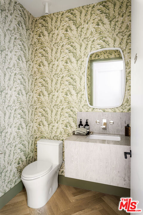 main property photo 9
