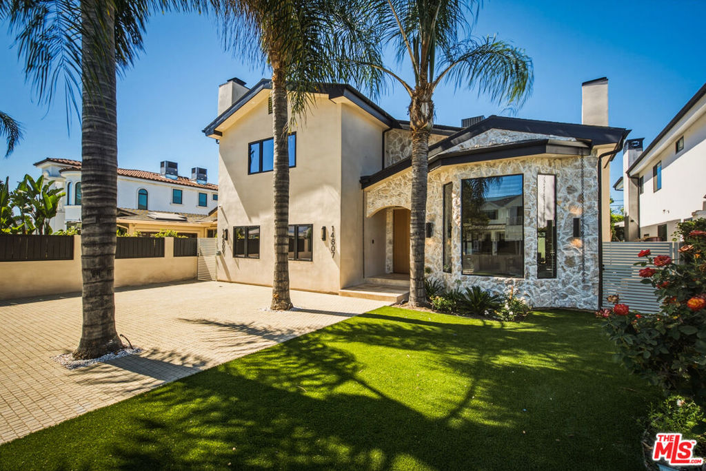 main property photo 74