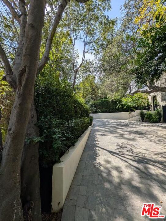 main property photo 48