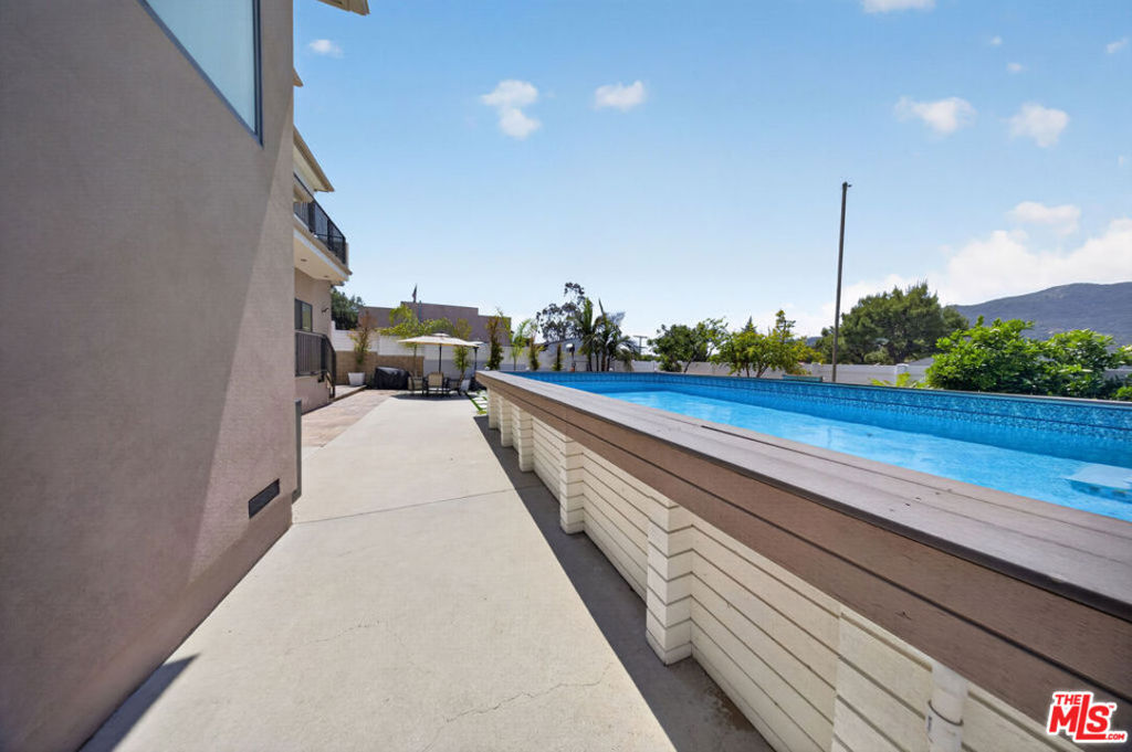 main property photo 56