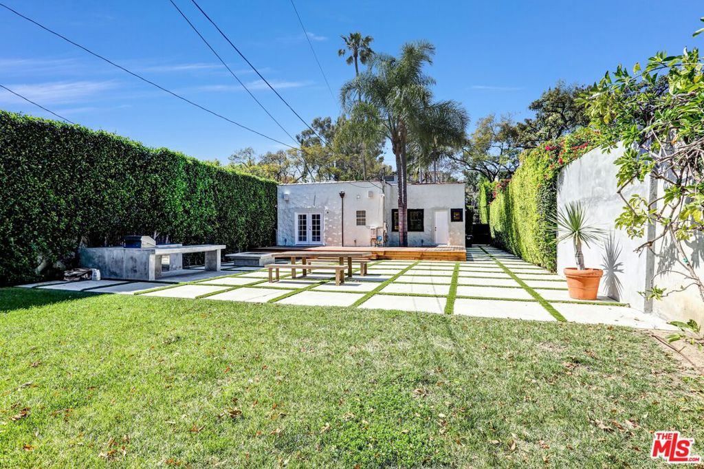 main property photo 29