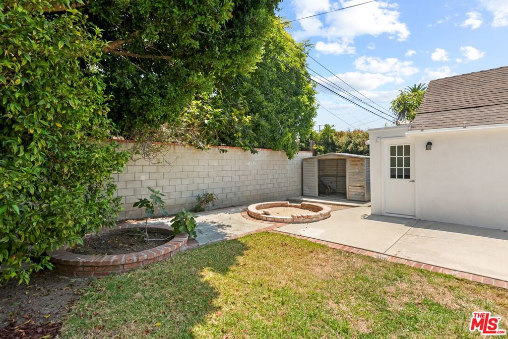 main property photo 31