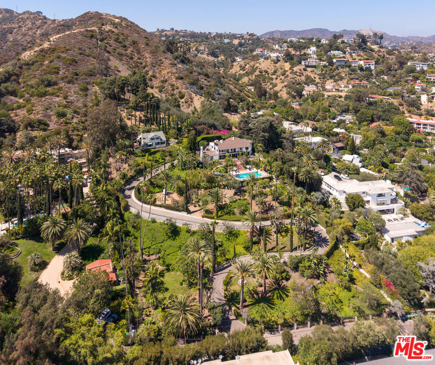 main property photo 29