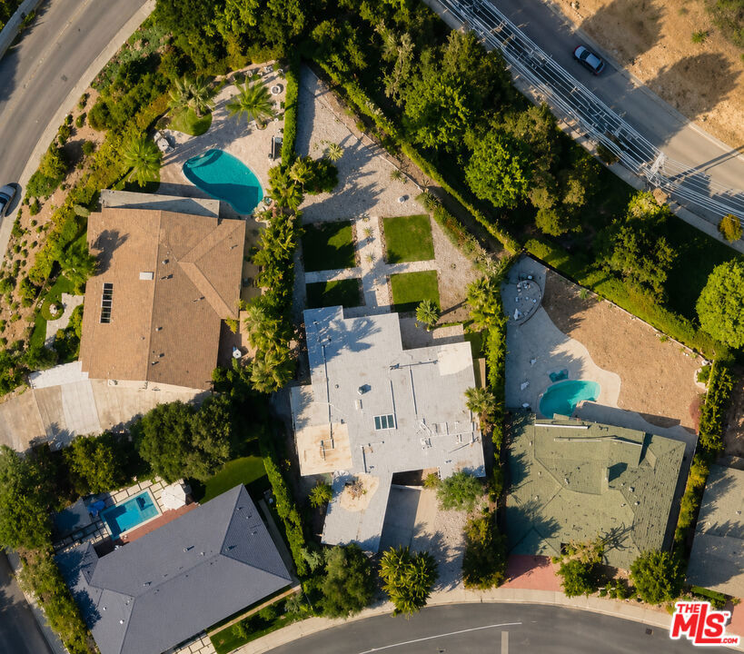 main property photo 52