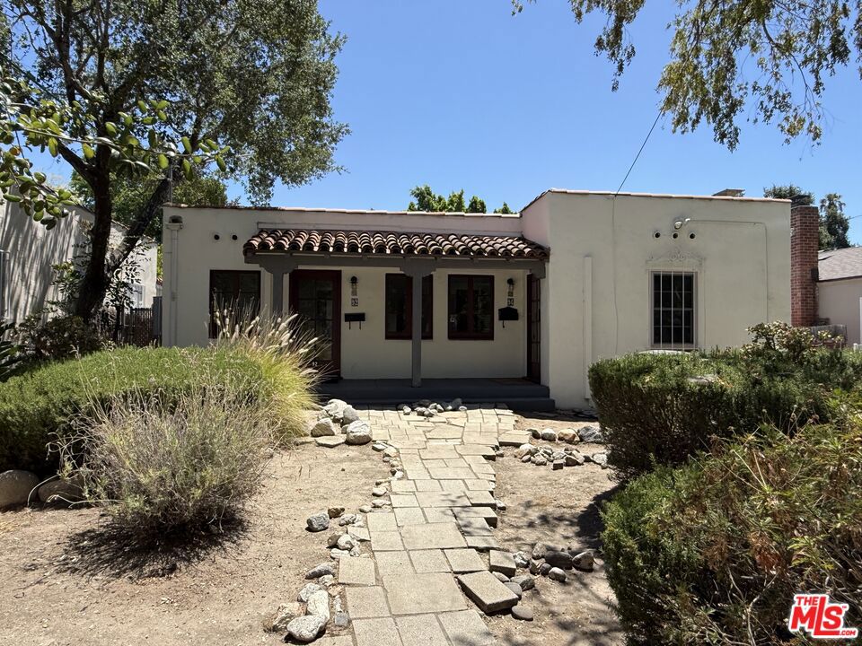 main property photo 25