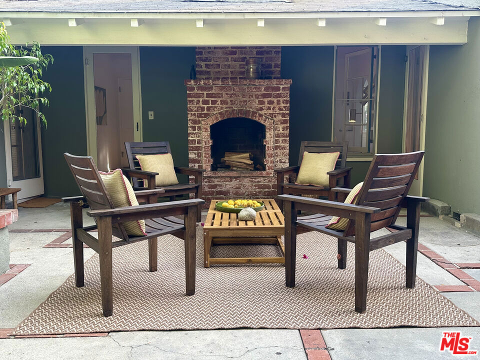 main property photo 41