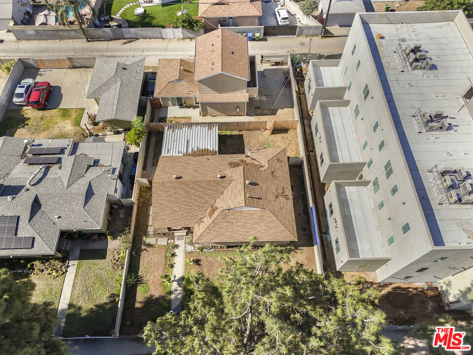 main property photo 24