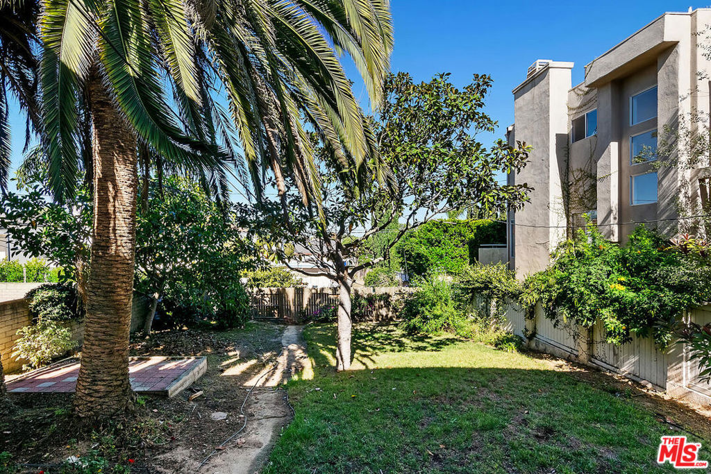 main property photo 54