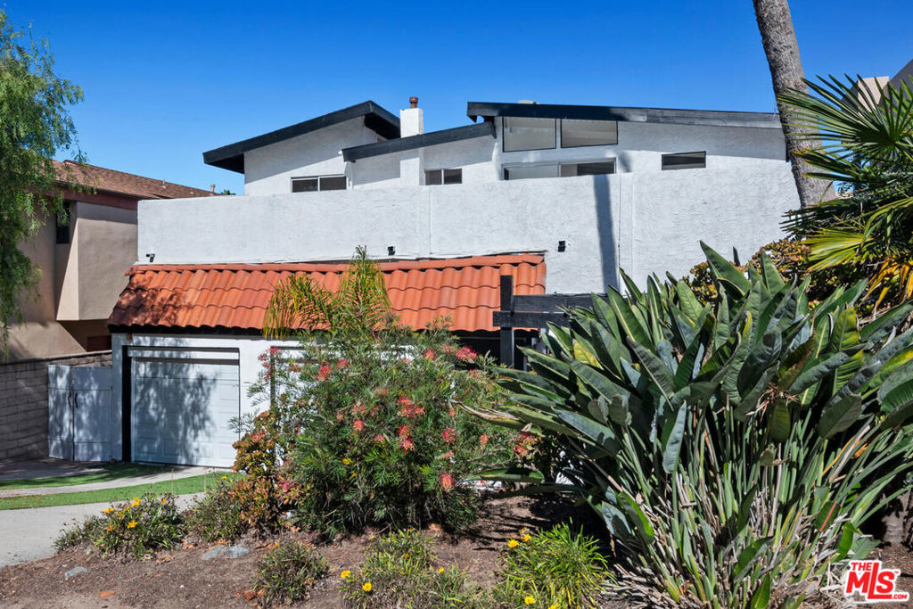 main property photo 59