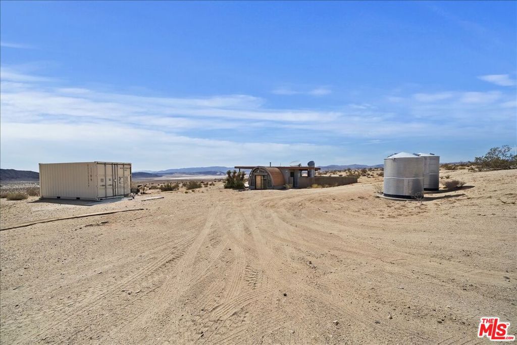 main property photo 16