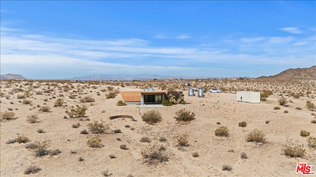 main property photo 19