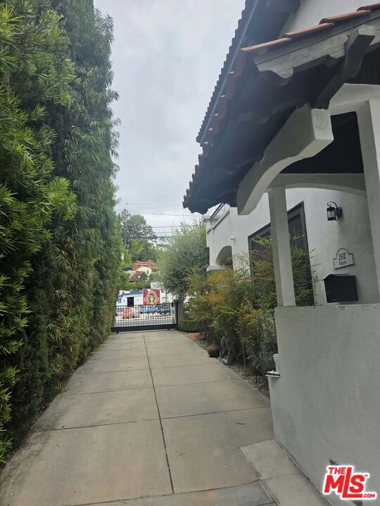 main property photo 15