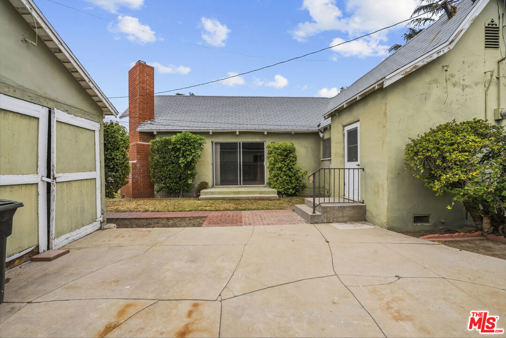 main property photo 22