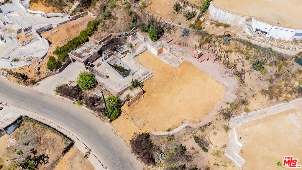 main property photo 9