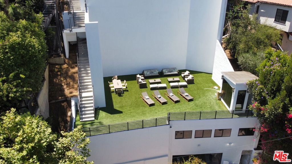 main property photo 65