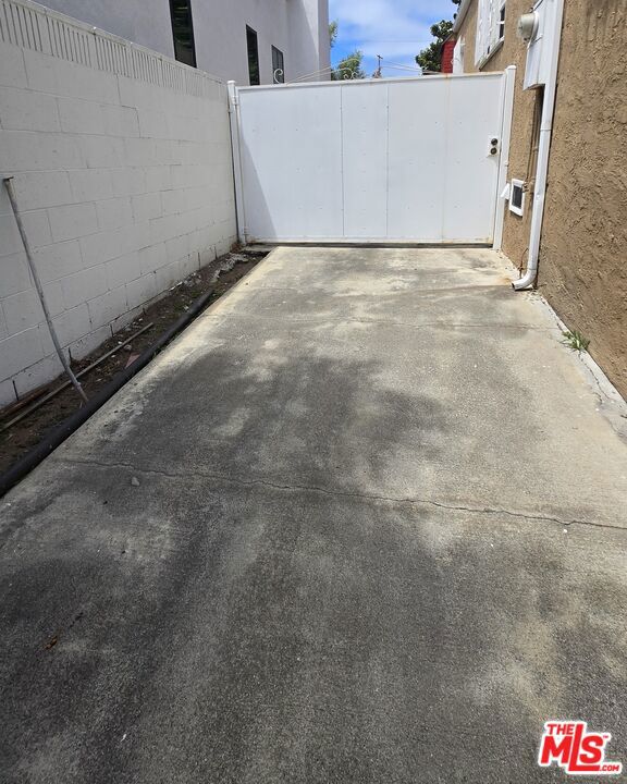 main property photo 57