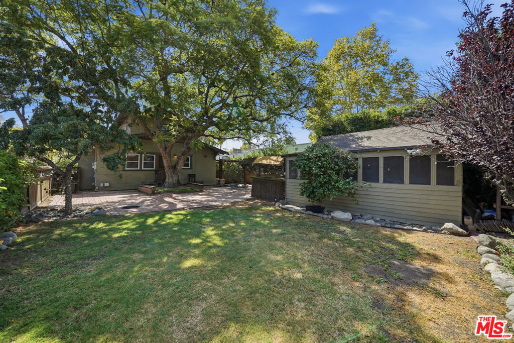 main property photo 8