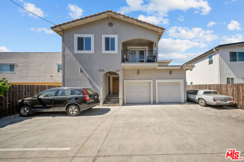 main property photo 6