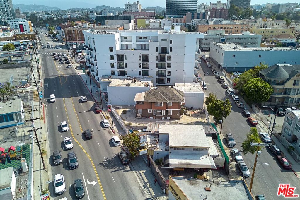 main property photo 5
