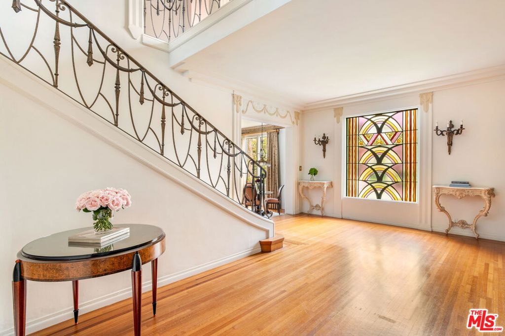 main property photo 14