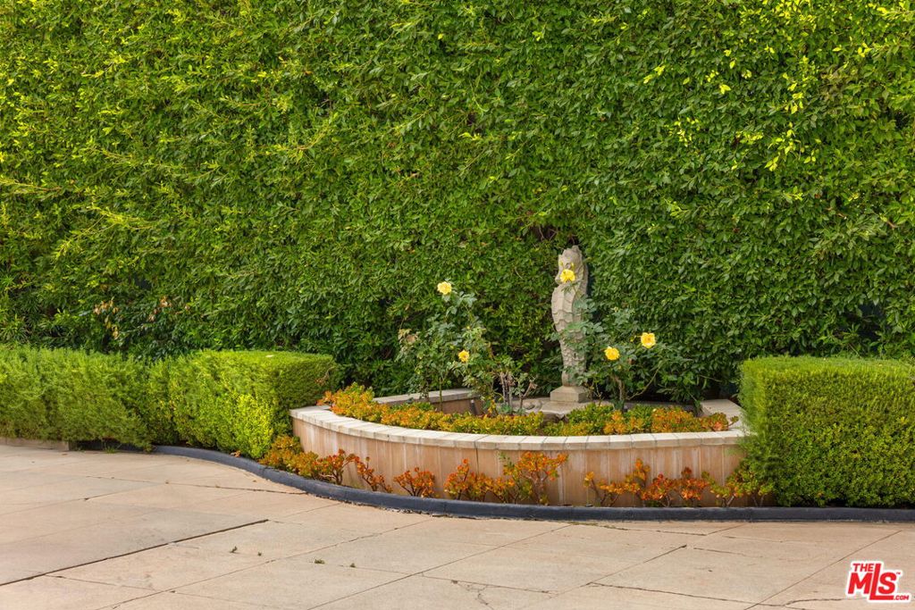 main property photo 70