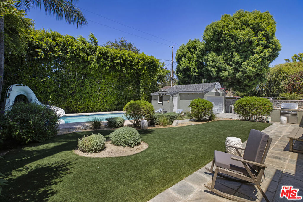 main property photo 54