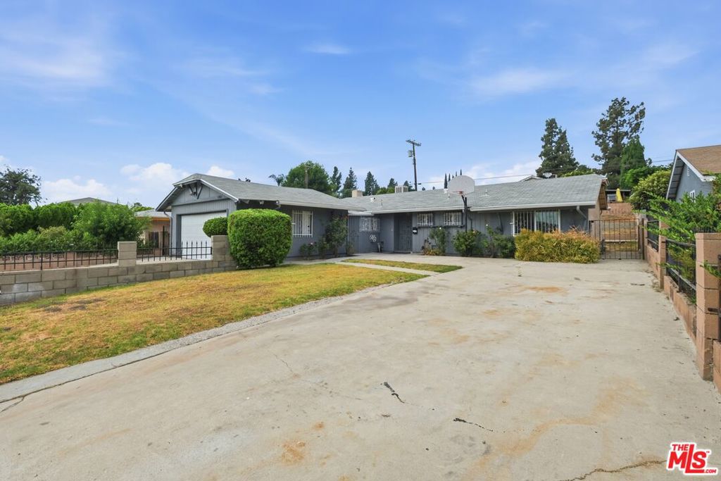 main property photo 16