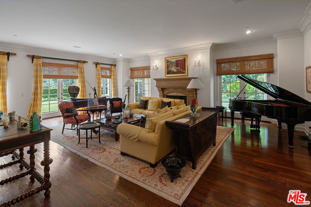 main property photo 10