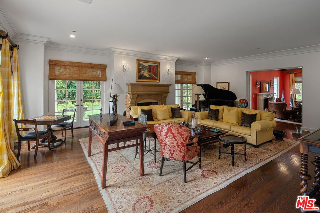 main property photo 9