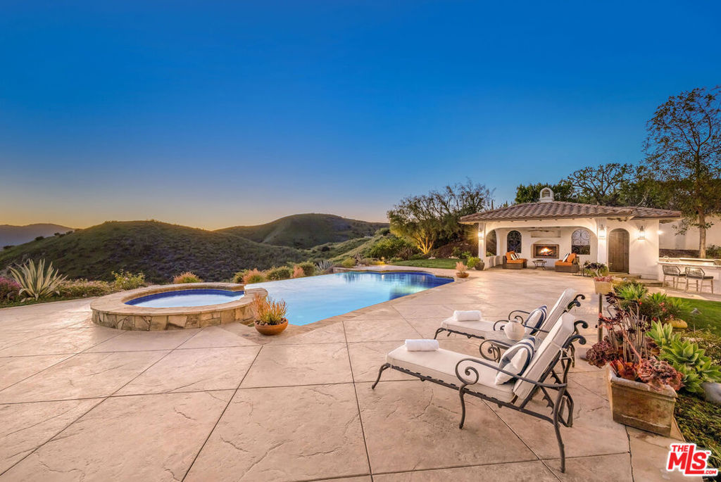main property photo 51