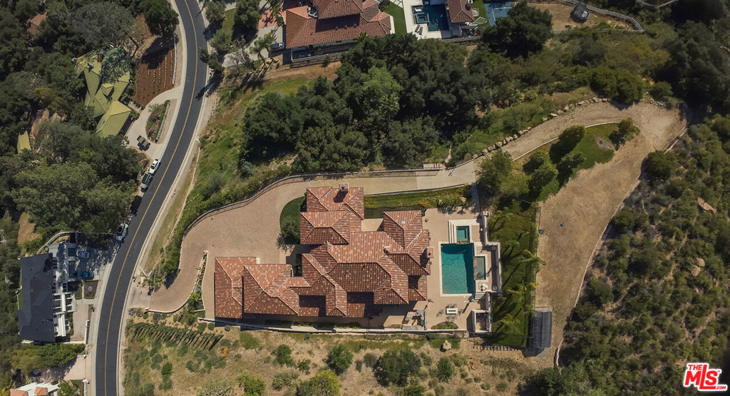 main property photo 48