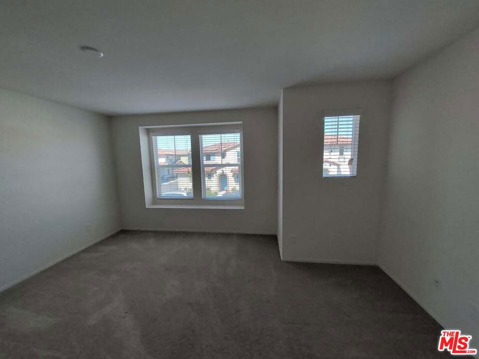 main property photo 66