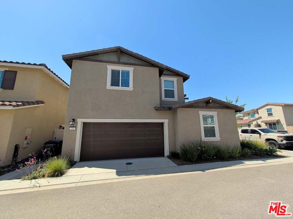 main property photo 78