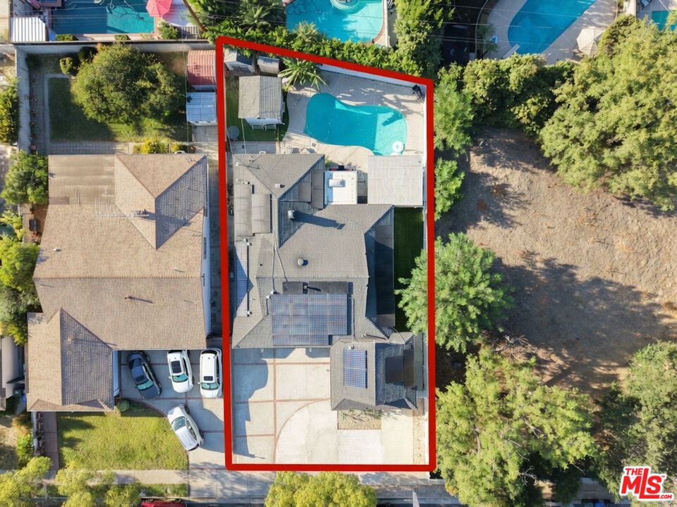 main property photo 46