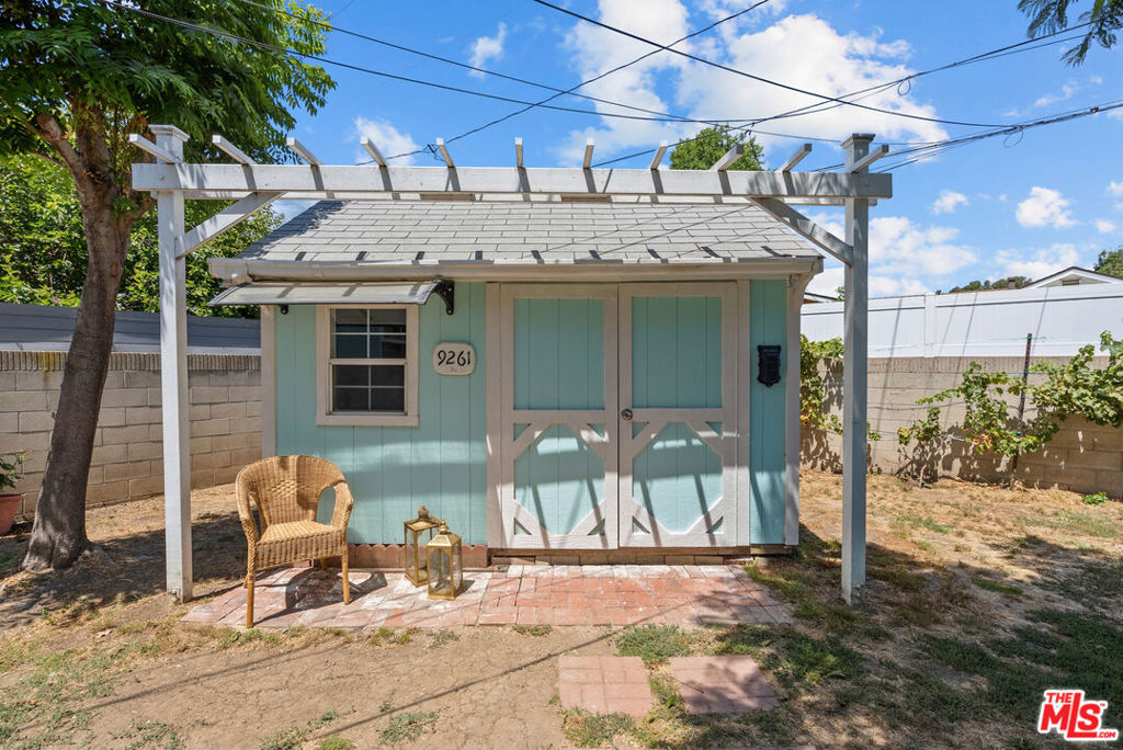 main property photo 27