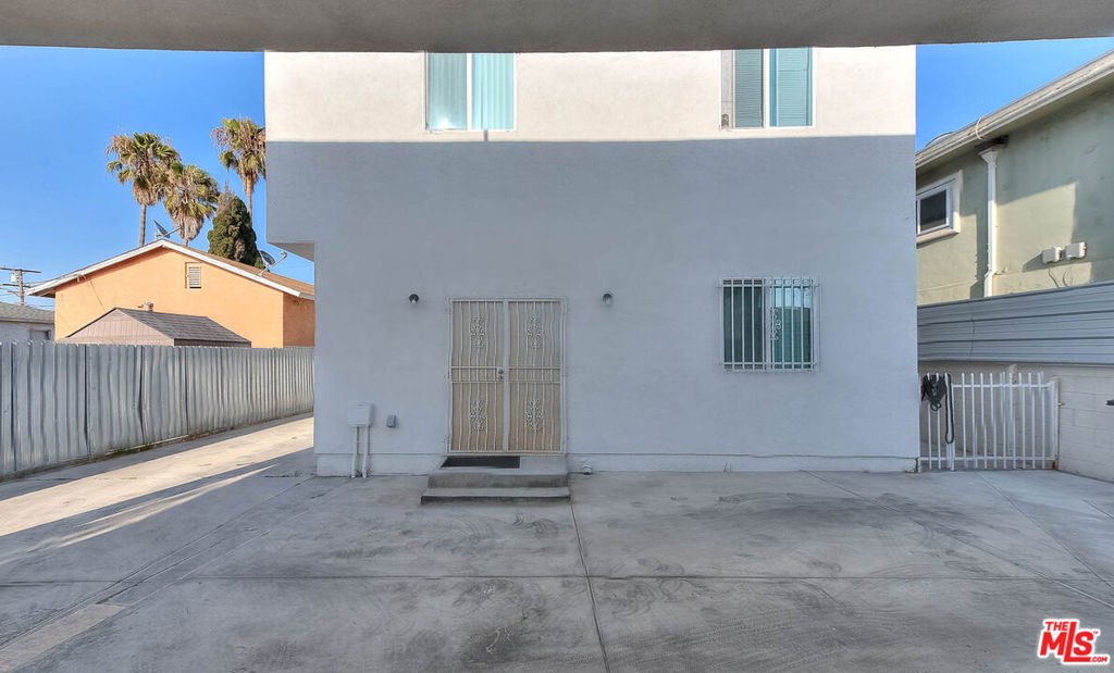main property photo 7