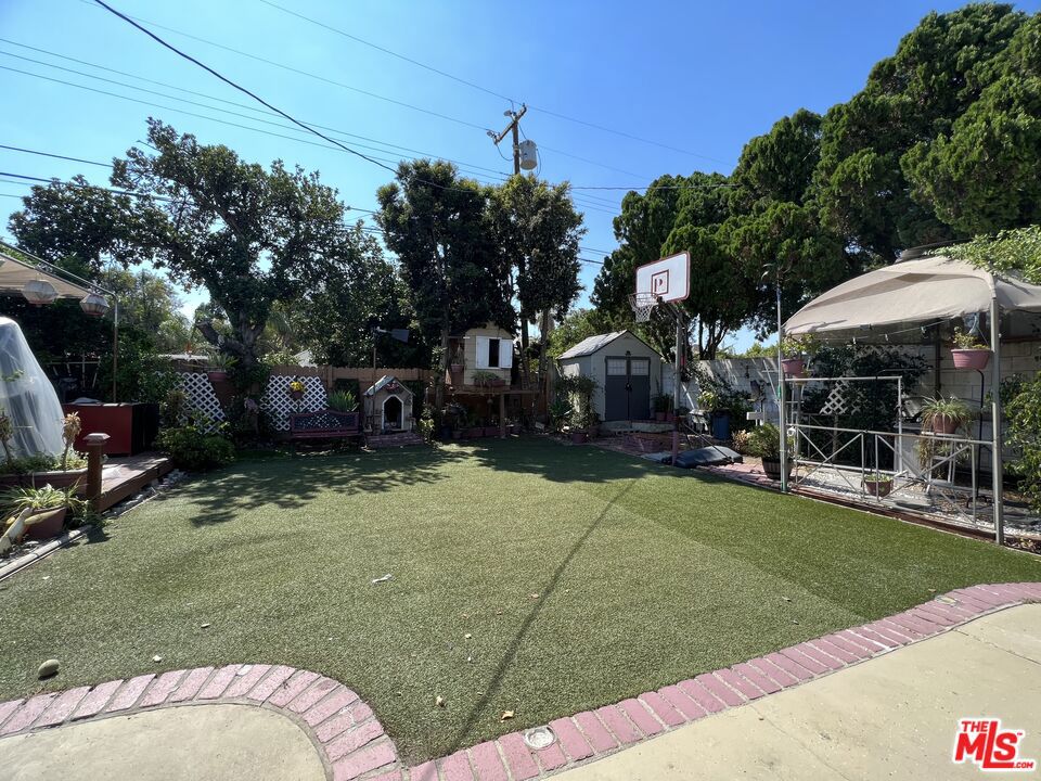main property photo 19