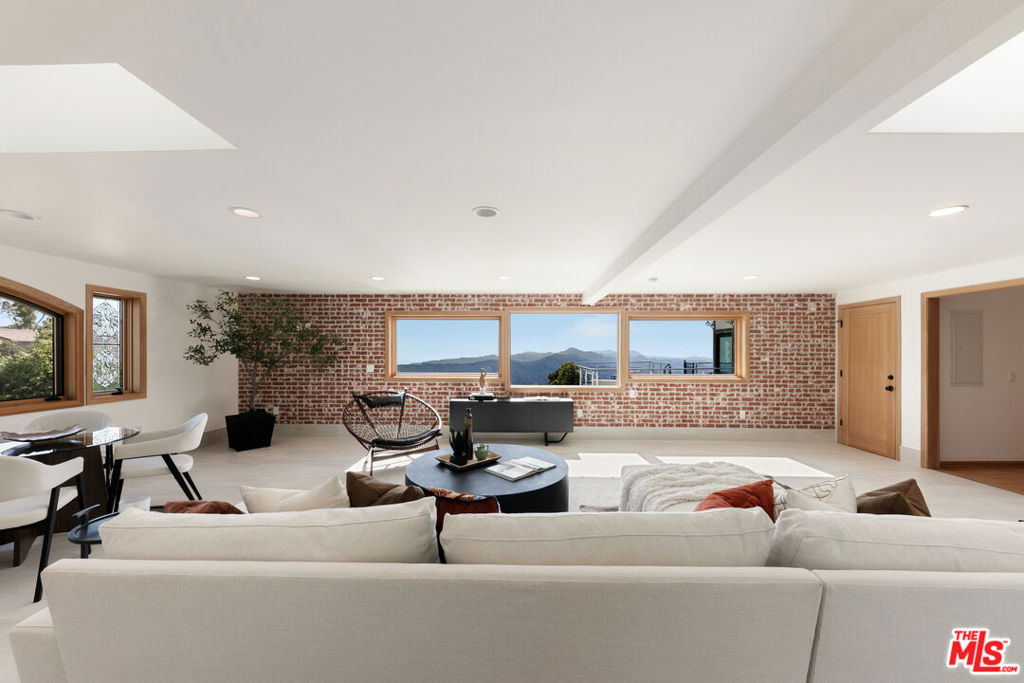 main property photo 58