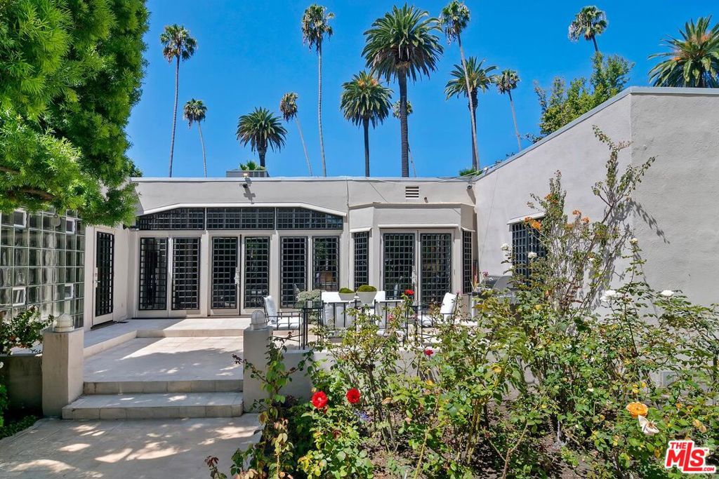 main property photo 28