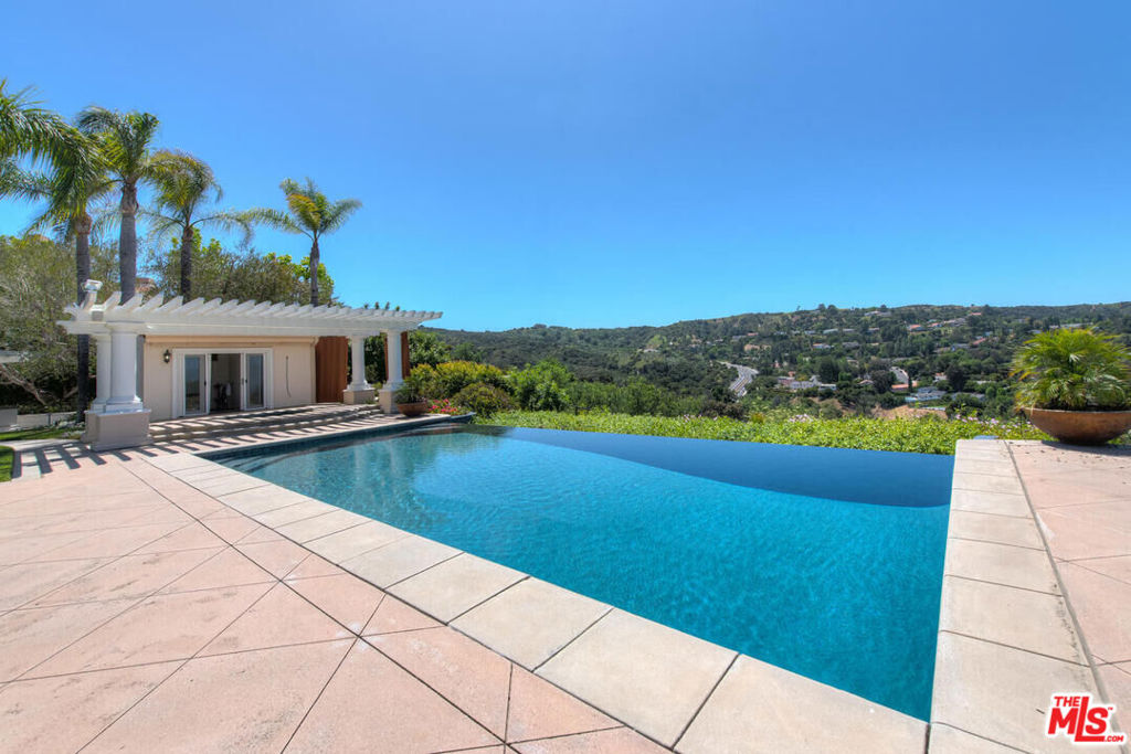 main property photo 42