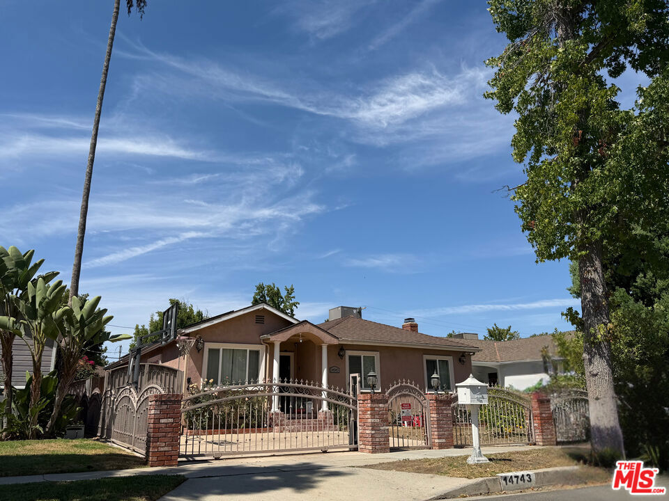 main property photo 2