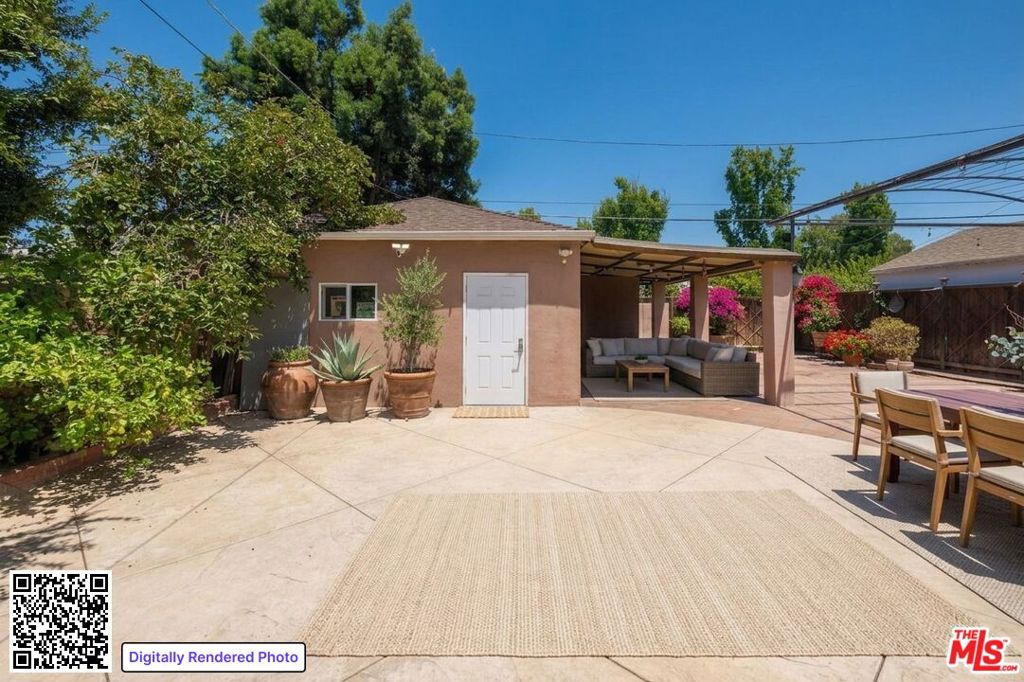 main property photo 35