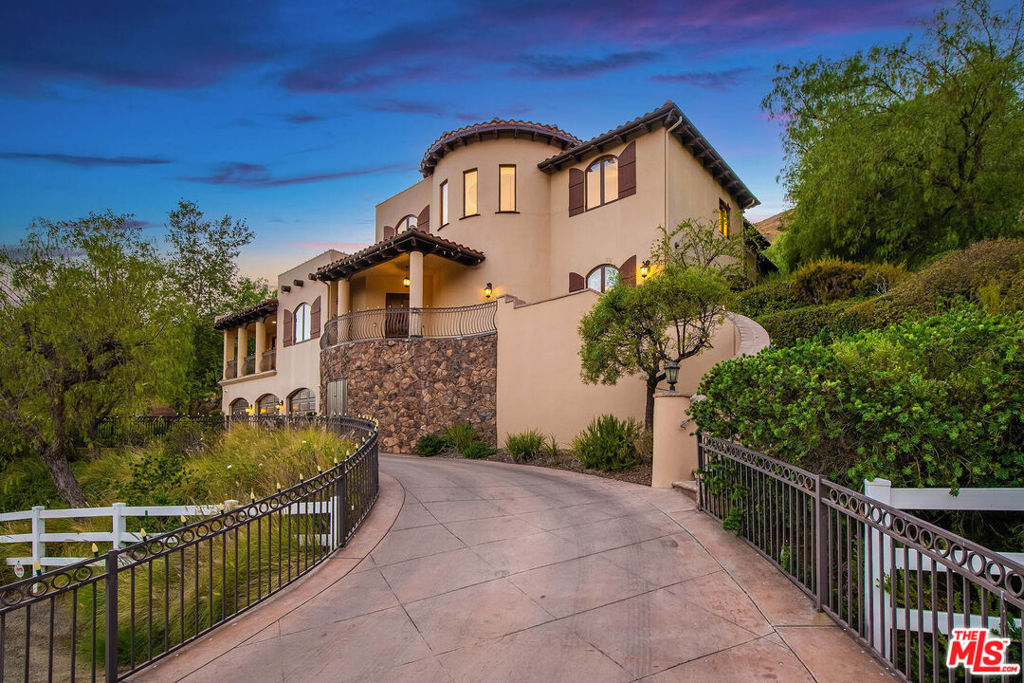 main property photo 1