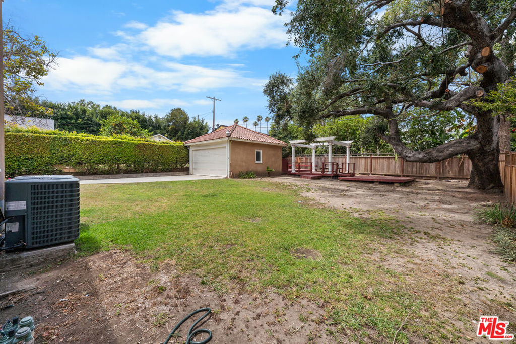 main property photo 35
