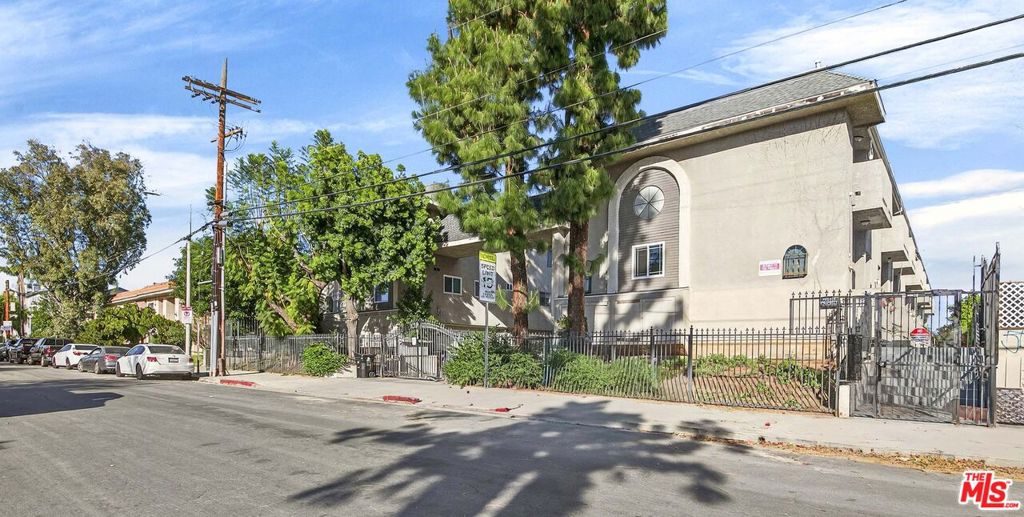 main property photo 19