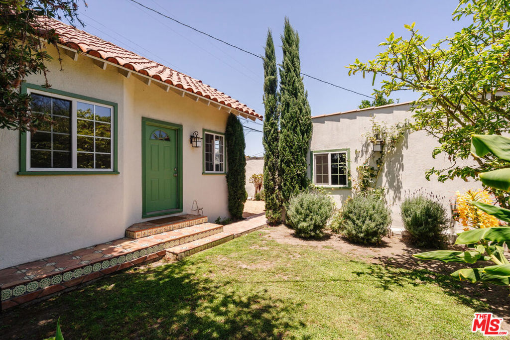 main property photo 41