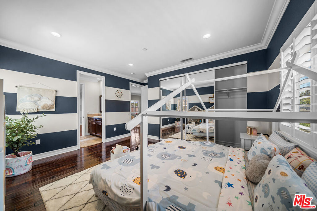 main property photo 57