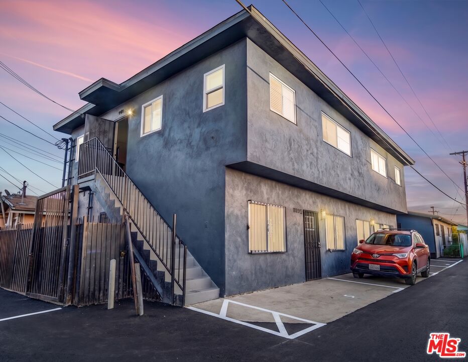 main property photo 4