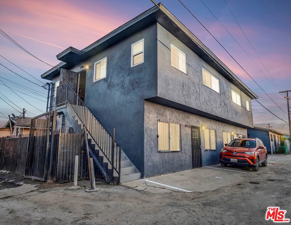 main property photo 5